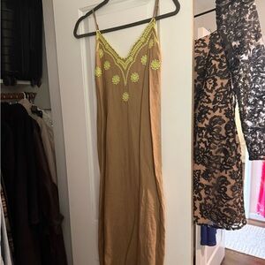 NWT Zara Linen Midi Slip Dress. Embroidered Eyelet Trim. Tan/Neon Green. Size S